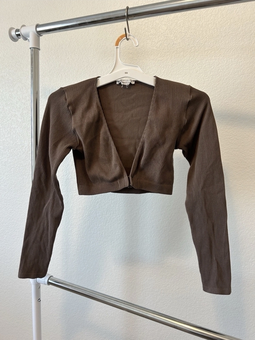Zara Brown Ribbed Cropped V-Neck Long Sleeve Top